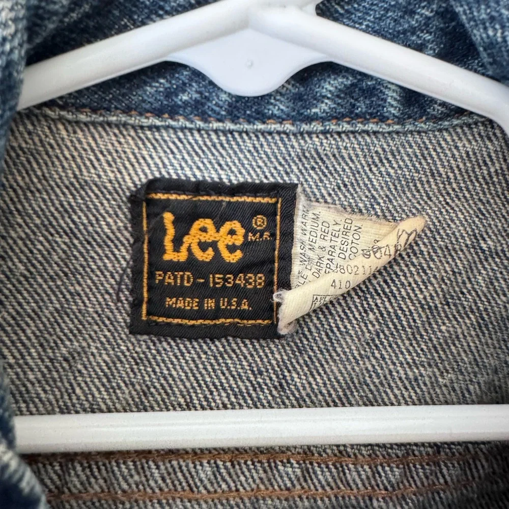 vintage Lee kids' blue denim trucker jacket, likely from the 1980s size 6